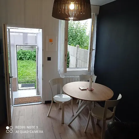 Prázdninový dům Maisonnette Confort Parking Prive *