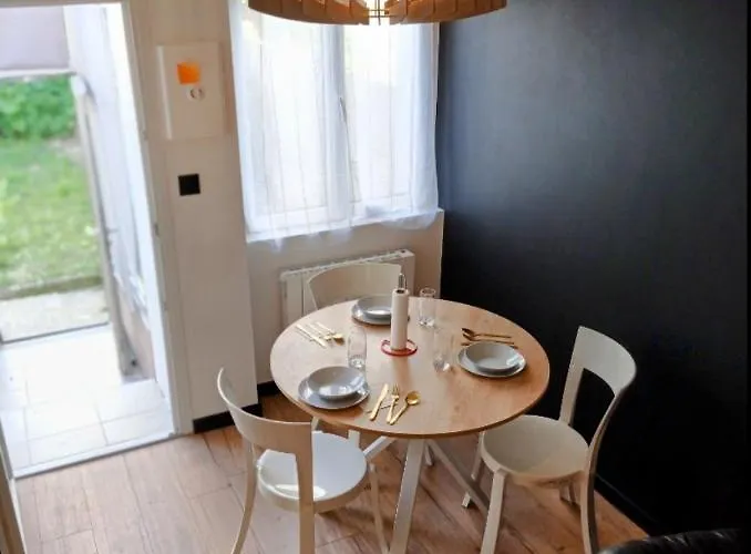 Maisonnette Confort Parking Prive ブレスト