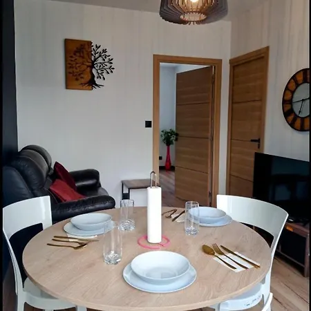 Maisonnette Confort Parking Prive Дом отдыха Брест