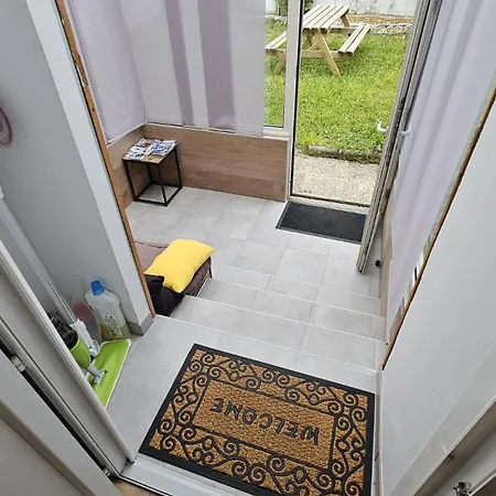 בית נופש Maisonnette Confort Parking Prive *